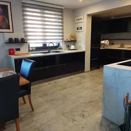 Kimberley Villa